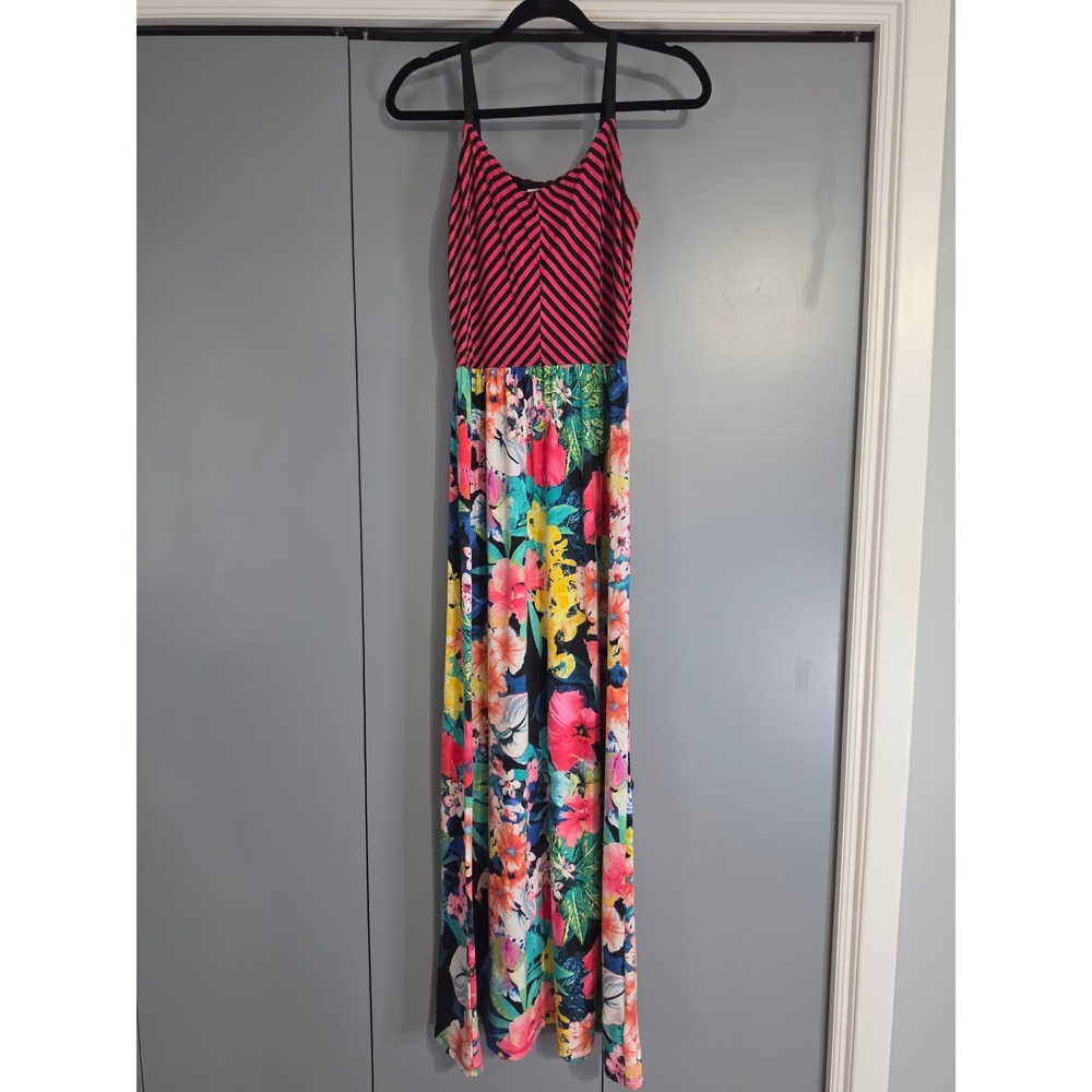 Excellent Maurices Maxi Dress Medium Pink Black Striped Tropical Floral Spaghett